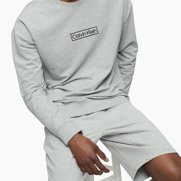 NWOT Calvin Klein Women's Reimagined Heritage Crewneck Sleep Sweatshirt XL - Picture 4 of 13